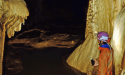 Rivière de la Combe aux Prêtres (Côte d'Or) Spéléologie - Combe Aux Pretres