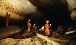 Grotte Saint Marcel (Ardèche). Le métro Spéléologie - Saint-Marcel