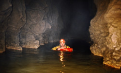 Rivière souterraine de Chauveroche (Doubs) Spéléologie - Chauveroche