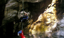 Bendola 2004 - Rappel ombragé Bendola 2004 - Rappel ombragé