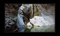 Bendola 2019 - Rappel avant la C45m Bendola 2019 - Rappel avant la C45m