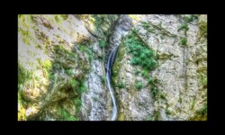 Bendola 2018 - Cascade de 40 m Bendola 2018 - Cascade de 40 m
