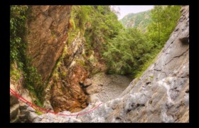 Rappel avec arrivée dans un cirque rocheux Bendola : Rappel avec arrivée dans un cirque rocheux