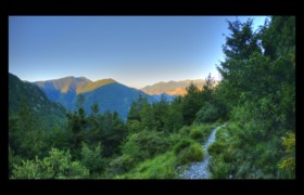 6 heures 30 - Vallée de la Roya depuis le GR52A Bendola : Vallée de la Roya depuis le GR52A