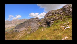 Grotte en montant vers Coste Belle Grotte en montant vers Coste Belle