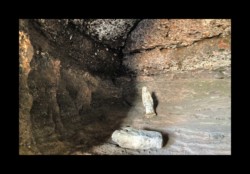 Saint Quirin - dans la grotte de la Belle Roche Saint Quirin - dans la grotte de la Belle Roche