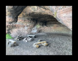 Saint Quirin - grotte de la Belle Roche Saint Quirin - grotte de la Belle Roche