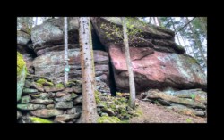 Dabo- rocher et entrée de la grotte du Herrenfels
