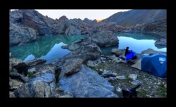Bivouac sur la plage du Lac des 9 couleurs Bivouac sur la plage du Lac des 9 couleurs