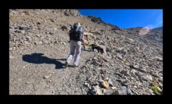 Montée vers la Mortice, dans la caillasse Montée vers la Mortice