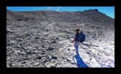 Lapiaz de la Mortice - au fond, la dernière montée Lapiaz de la Mortice