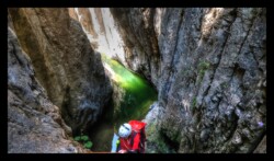 Bendola - Rappel de 18m avant de sortir de la faille