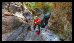 Bendola - Rappel de 18m au bout du Grand Chaos