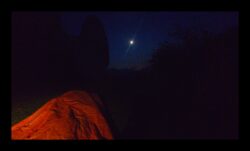 Bivouac au bord du sentier, avant le col du Corbeau